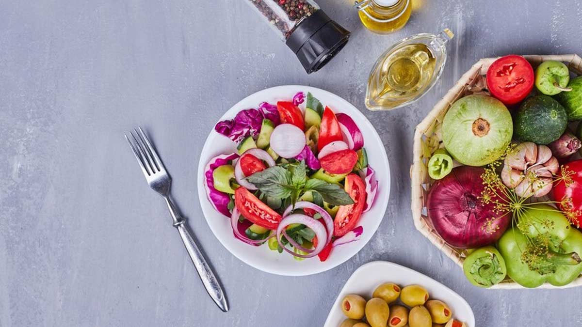 6 Must-Add Ingredients To Your Salad For Heart Health