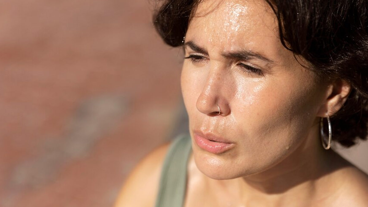 Skincare Routine For Oily Skin: Try These 5 Homemade De-Tan Face Masks For Glowing Skin
