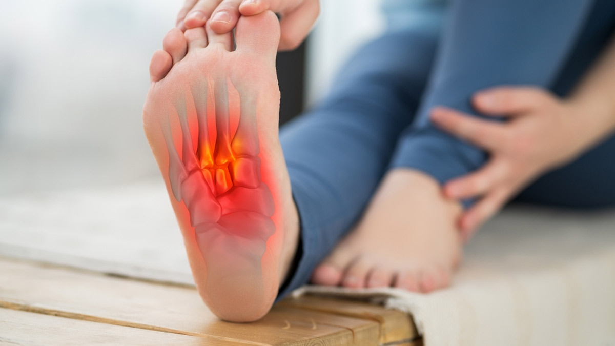 Plantar Fasciitis: Expert Explains This Condition That Causes Heel Pain And How To Treat It?