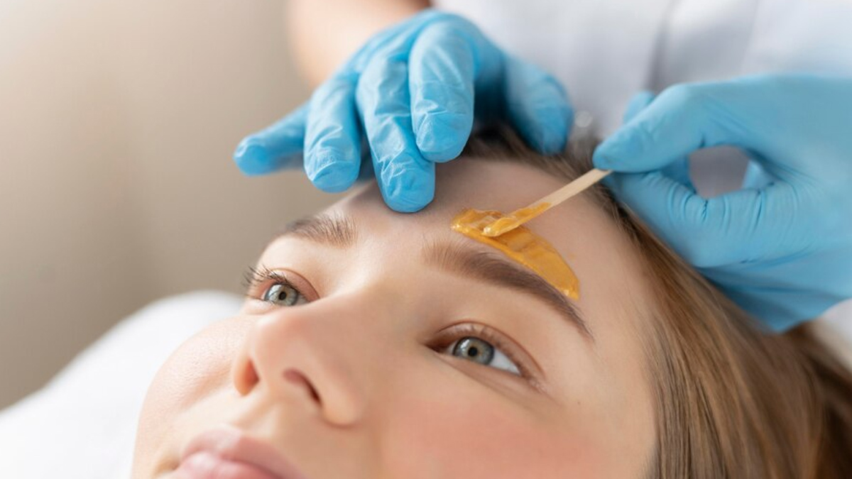 How To Minimise Skin Damage After Waxing Your Face