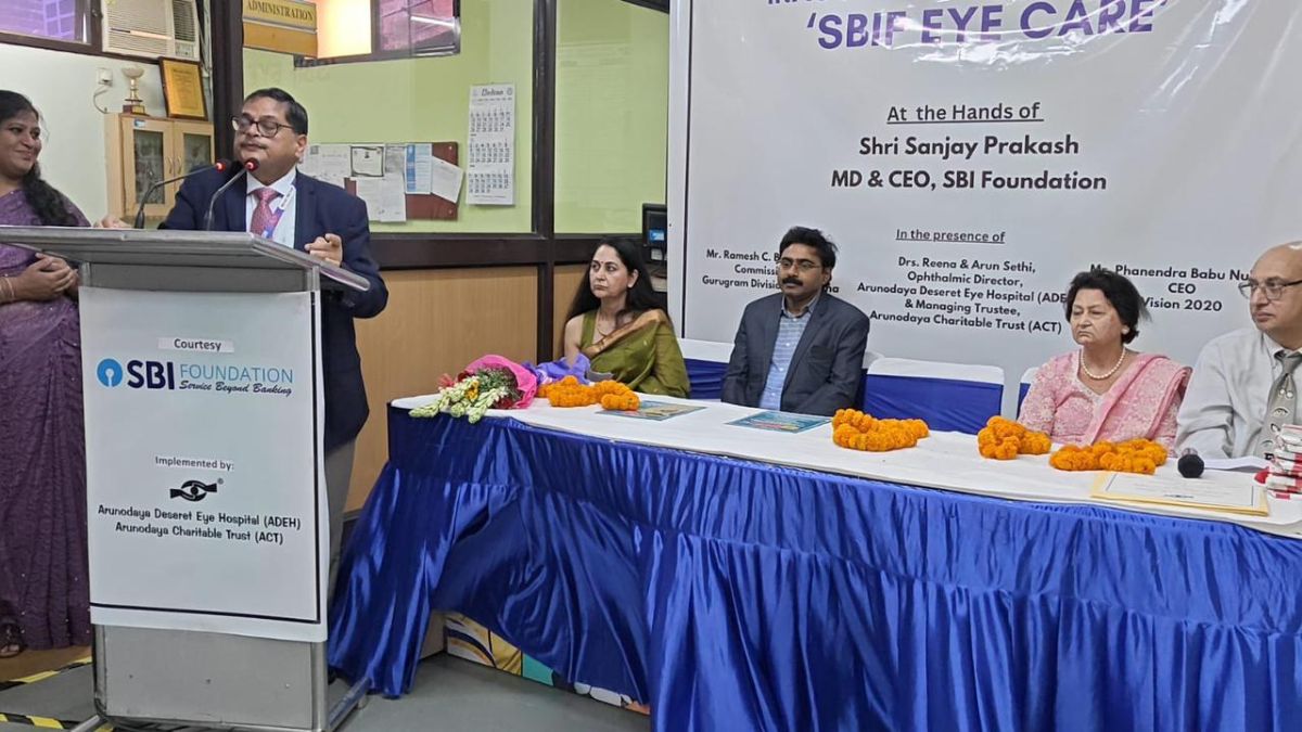 मोबाइल वैन के जरिए SBI फाउंडेशन कैसे कर रहा गरीबों के इलाज में मदद, जानें मैनेजिंग डायरेक्टर संजय प्रकाश से
