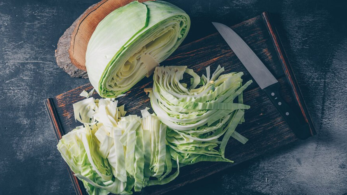 Health Risks Of Eating Too Much Cabbage
