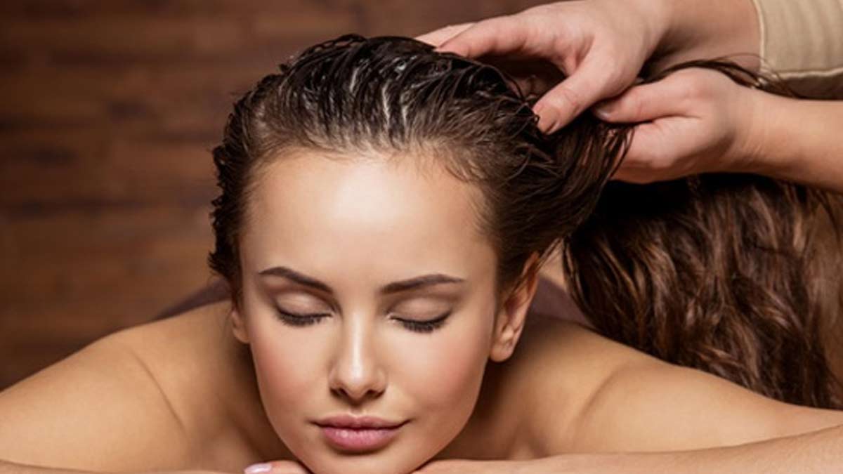 Coconut Oil and Tea Tree Oil Benefits To Make Hair Stronger In Hindi 