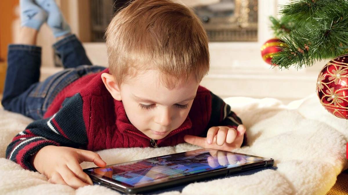 How Does Excessive Screen Time Affect Toddlers' Speech Development?