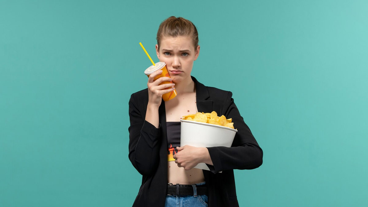 Lifestyle Mistakes To Avoid To Stay Healthy And Fit For Working Women In Hindi