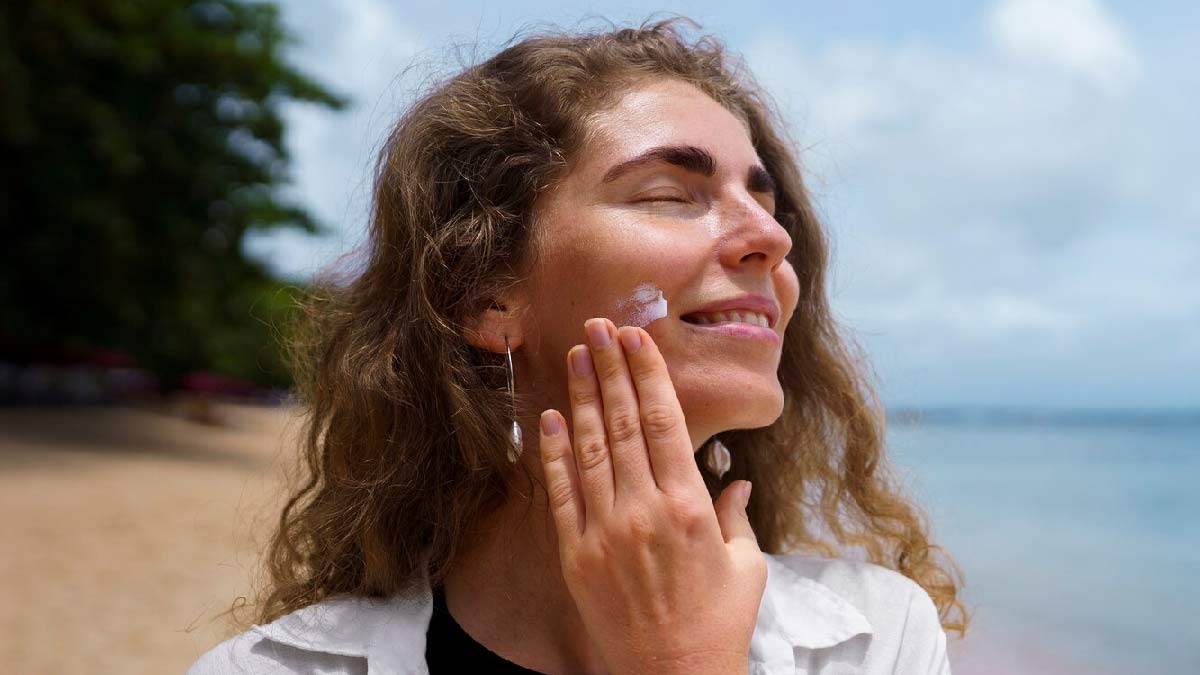 Expert Shares What Happens To Your Skin If You Don't Use Sunscreen