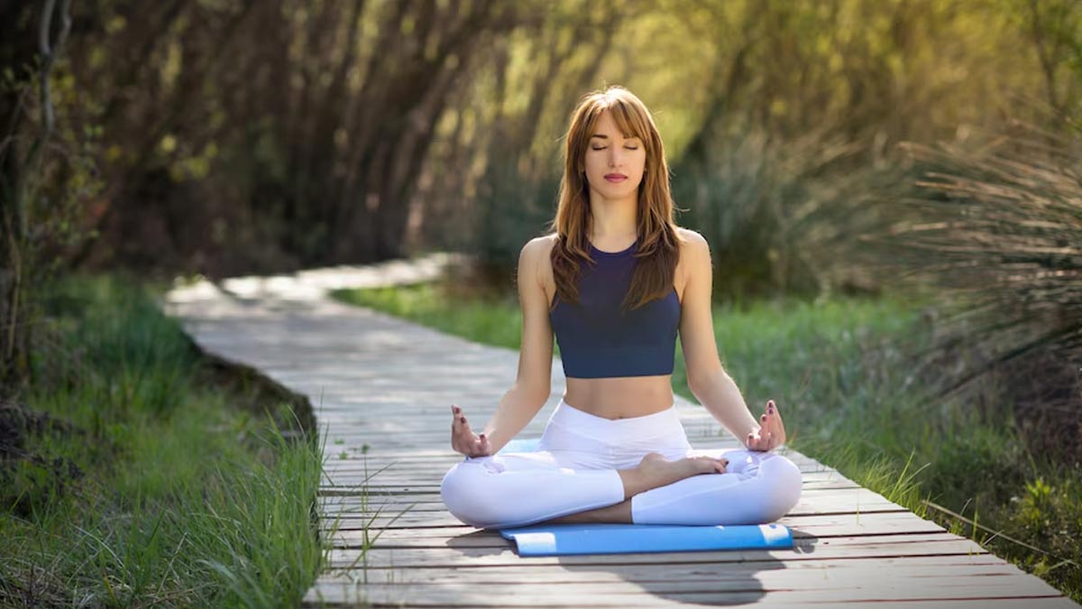 5 Yoga Asanas to help you in Addiction Recovery - Himalayan Yoga  Association (Yoga Ashram)