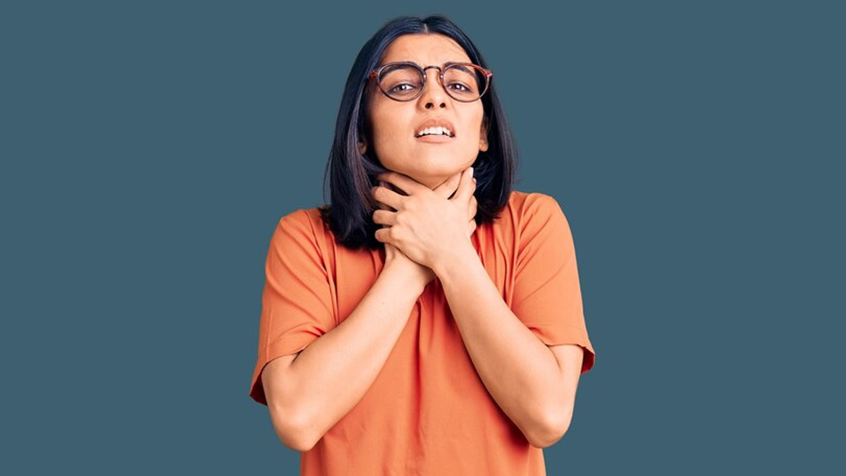 Pain In Throat: Follow these 8 Ayurvedic Remedies for Instant Relief