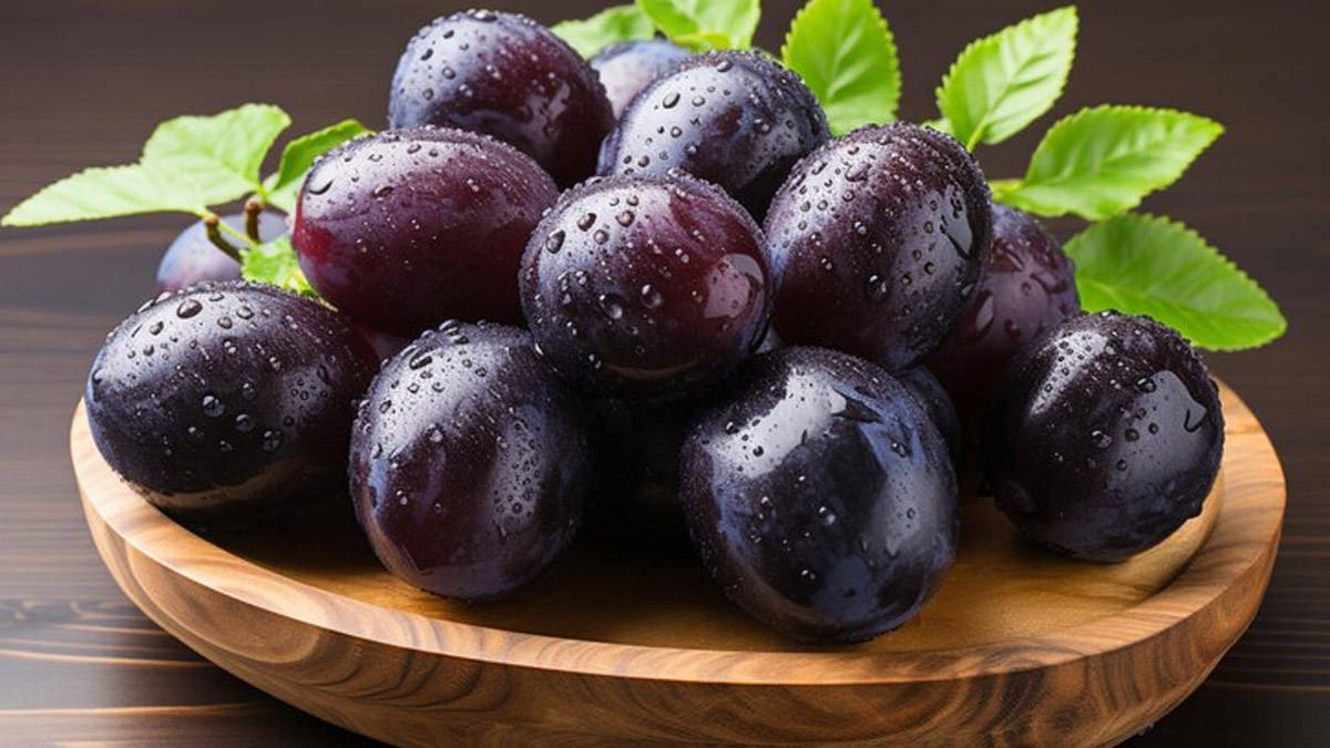 Benefits Of Eating Jamun Fruit In Hindi