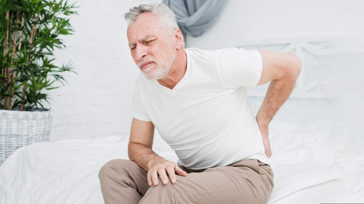 Ease Sciatica Discomfort: Expert Lists 5 Simple Stretches To Try Before Bed