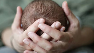 Fertility Rate in India: भारत में तेजी से गिर रहा है फर्टिलिटी रेट, जानें क्या हैं कारण