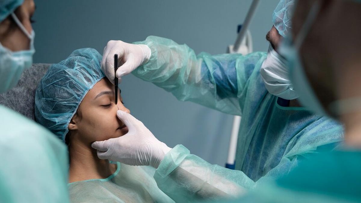 Are You Going For An Aesthetic Surgery? Here Are Some Precautions To Take 