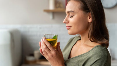 त्वचा पर निखार लाने के लिए जरूर पिएं ये डाइजेस्टिव ड्रिंक, पाचन भी रहेगा दुरुस्त