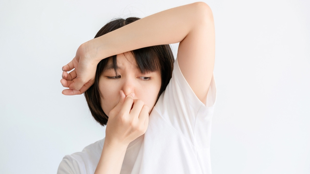 Is Bad Body Odour A Sign Of Hormonal Imbalance? Other Signs To Consider