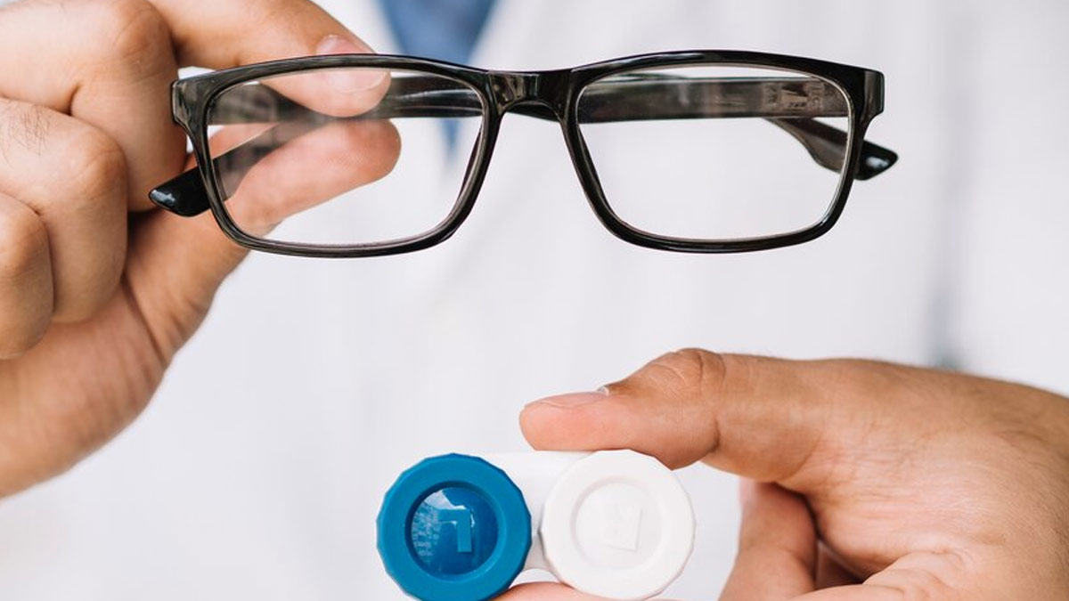 Glasses Or Lenses: Which Is Better For Your Eyesight?