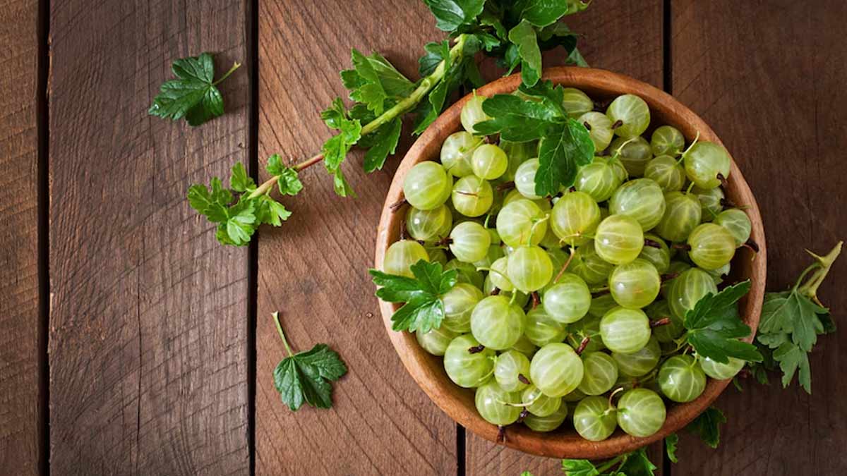 How Does Consuming Amla In Summers Benefit Your Health? 