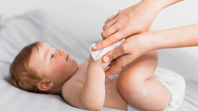 नवजात श‍िशुओं की त्‍वचा के ल‍िए कौन से वाइप्‍स सुरक्ष‍ित होते हैं? 