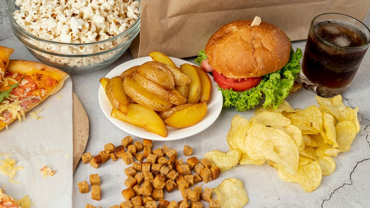 McDonald’s Under Scrutiny After Customers Fall Ill: Hygiene Concerns To Consider Before Having Outside Food