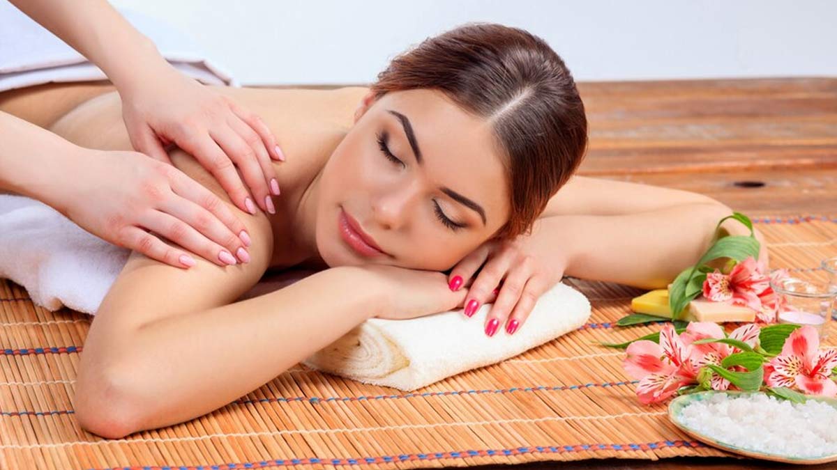 Body Massage: Here Are 7 Oils To Promote Relaxation To Your Mind And Body |  OnlyMyHealth