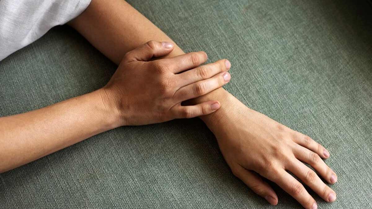 क्‍या आपके हाथ भी है पतले और कमजोर? डॉक्‍टर से जानें इसका कारण