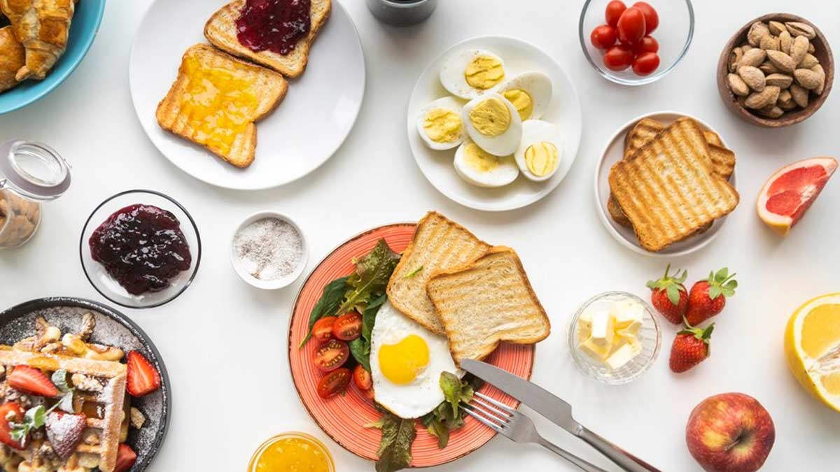 What Your First Meal Of The Day Should Include, As Per A Dietitian