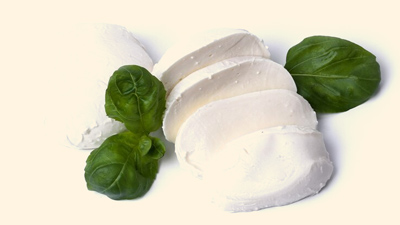 स्वाद और सेहत का खजाना है मोजरेला चीज, डाइटिशियन से जानें इसके 3 फायदे
