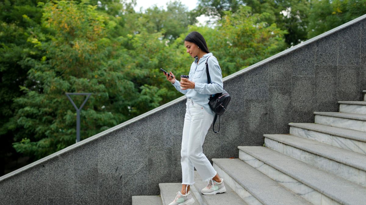 Three Movements That Can Help You Burn Fat Without Exercising