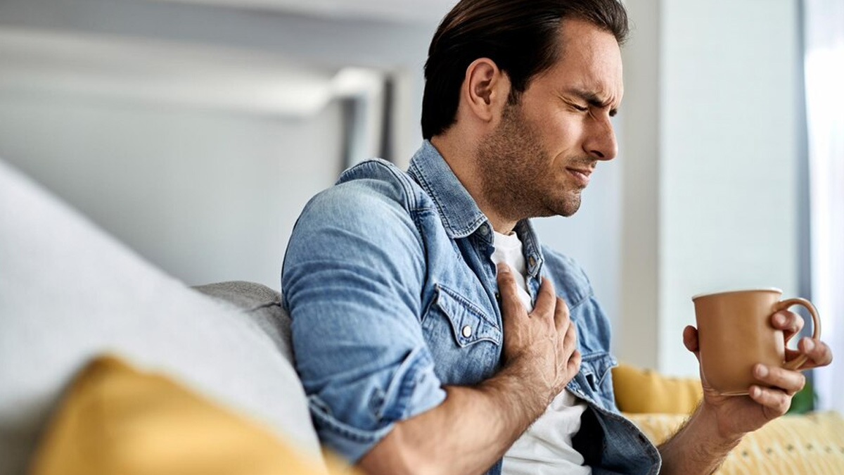 Using Aspirin When Experiencing Chest Pain Could Save You From Heart Attack Fatality: Harvard Study