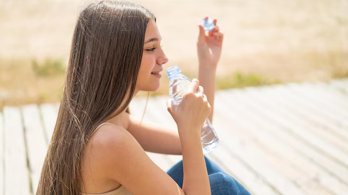 when you should drink water after returning from sunlight in Hindi