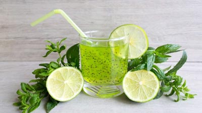 सेहत के लिए फायदेमंद होती है पुदीना, चिया सीड्स और नींबू से बनी ये ड्रिंक, एक्सपर्ट से जानें रेसिपी