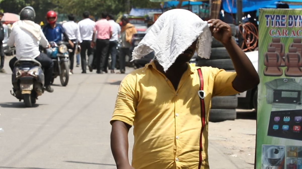 Delhi Reports First Heat Stroke Casualty: Here Are Its Symptoms, Consequences, and Treatment