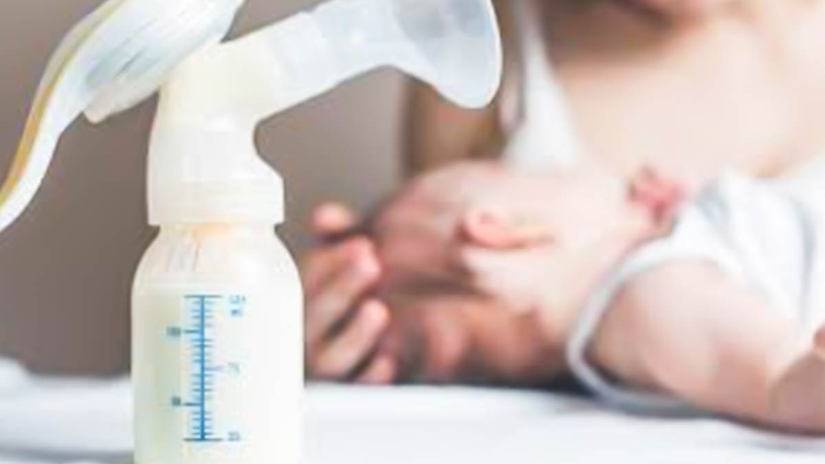 Expressed-milk-breastfeeding-insid22