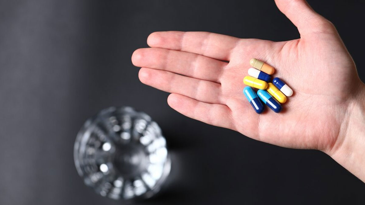 Signs You May Be Statin Intolerance: Cardiologist Shares Alternatives To Manage Cholesterol Levels