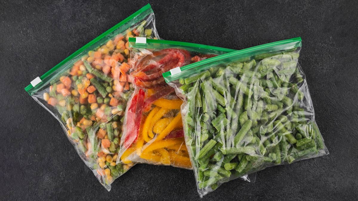 Plastic Wraps And Cardboard Chemicals May Increase The Risk Of Breast Cancer