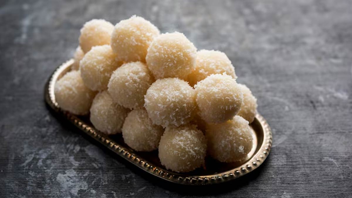 Recipe Of Coconut Cashew Ladoo For Navratri