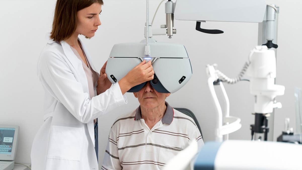 How Punctal Plugs Help To Treat Dry Eyes Problem