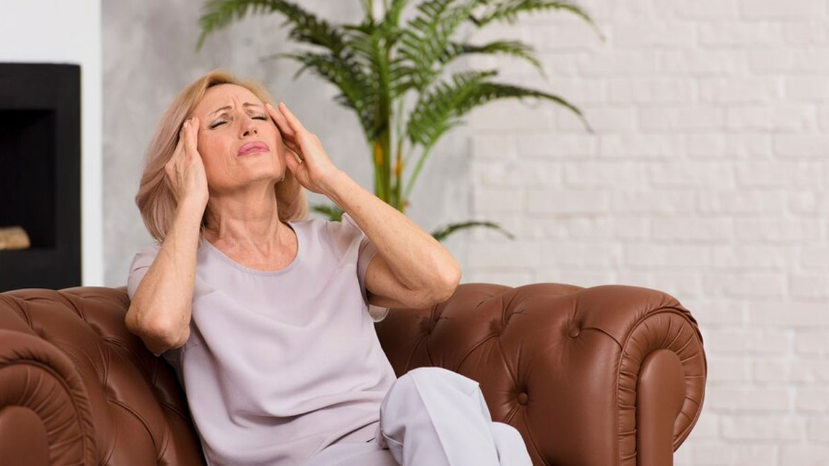 Menopause Brain Fog: Expert Explains Causes And Practical Tips to Manage Forgetfulness