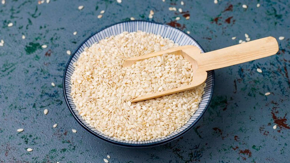 Benefits of Sesame Seeds For Women Hormonal Changes in Hindi 