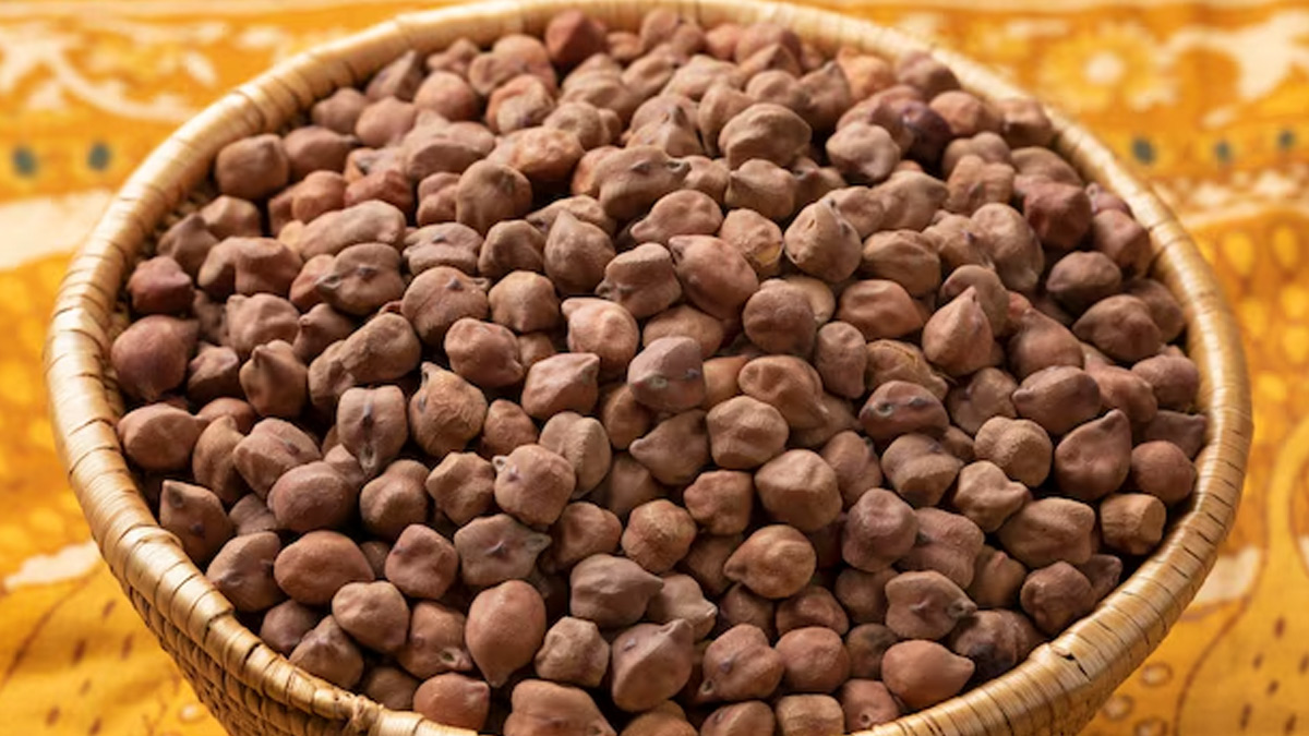 black-chickpeas