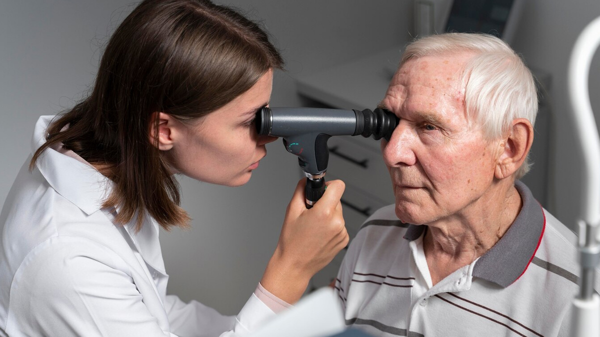 Headache After Cataract Surgery In Hindi