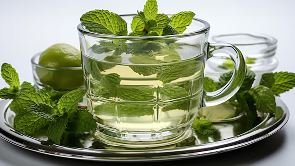 mint and lemon drink