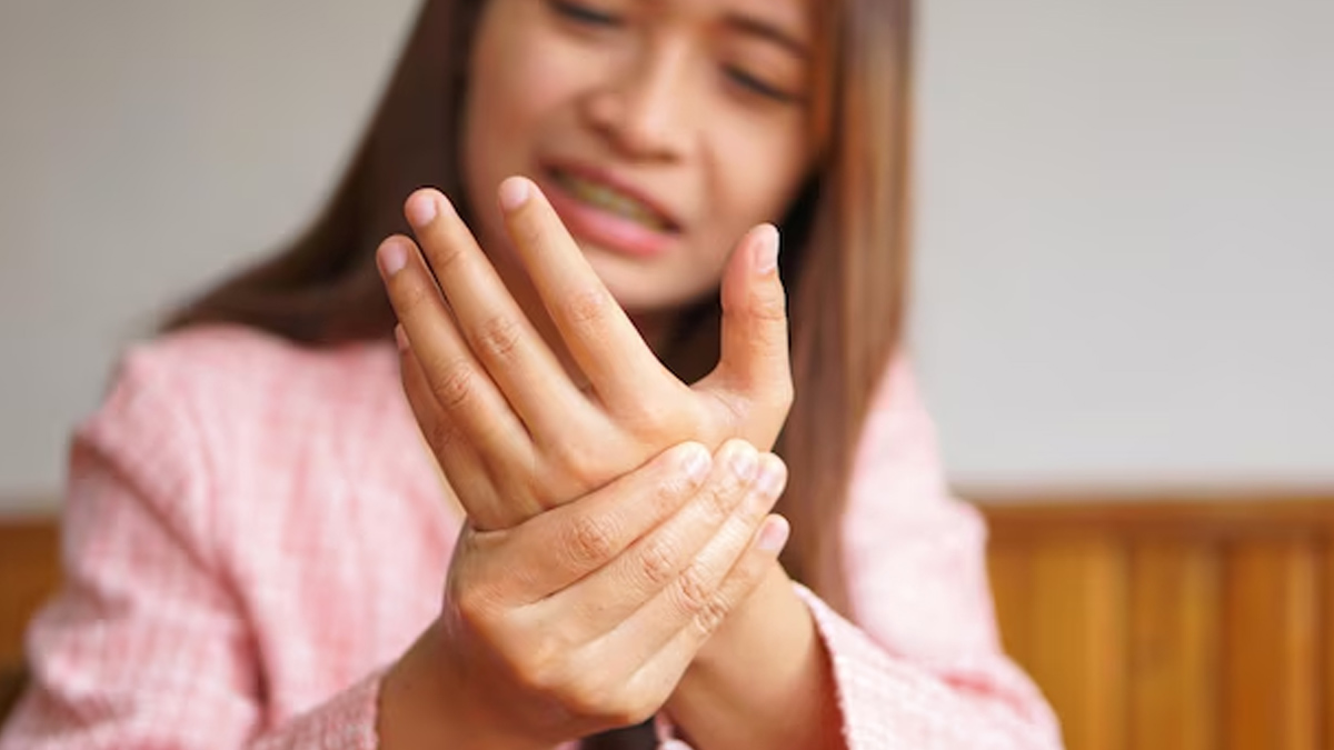 When To Consider Carpal Tunnel Surgery In Hindi 