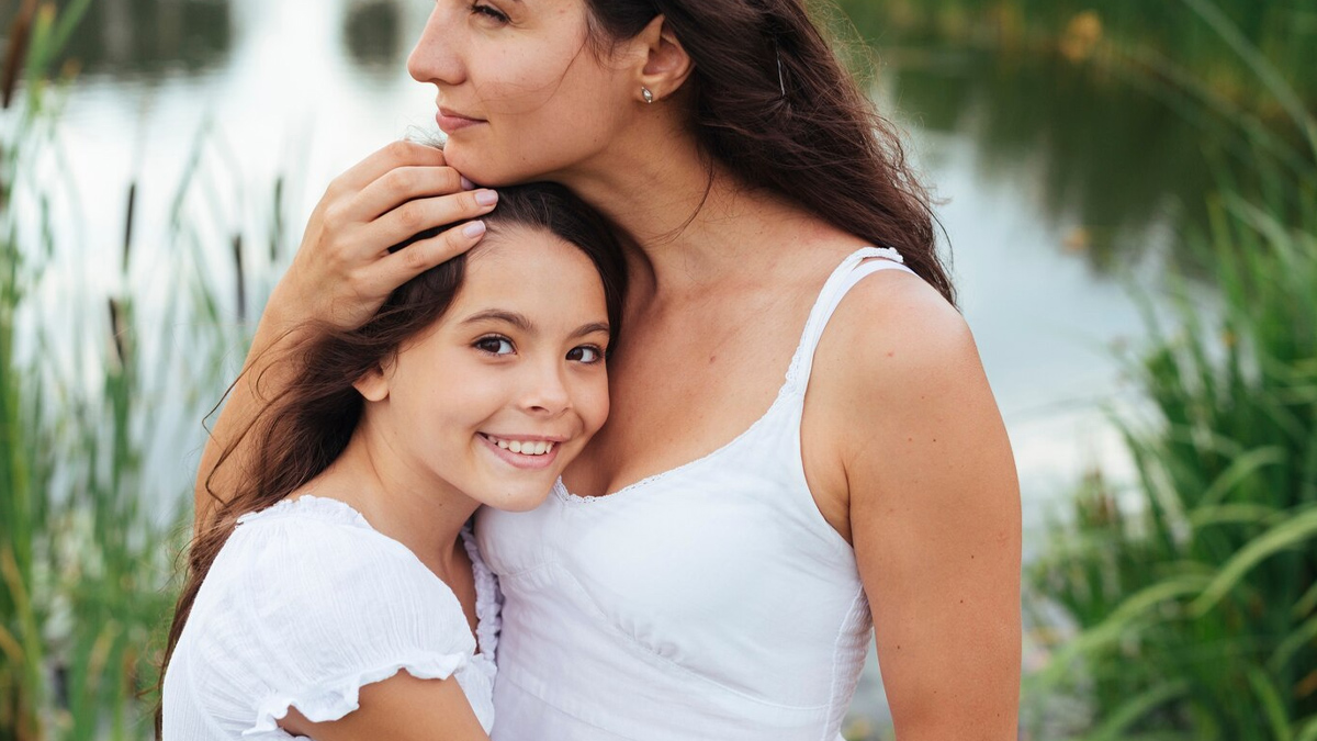 Mother daughter