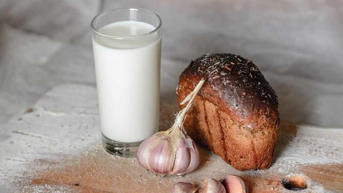GARLIC MILK