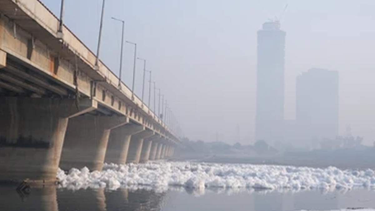 A Toxic Celebration? Frothy Yamuna River Sparks Health Concerns Ahead of Festivals