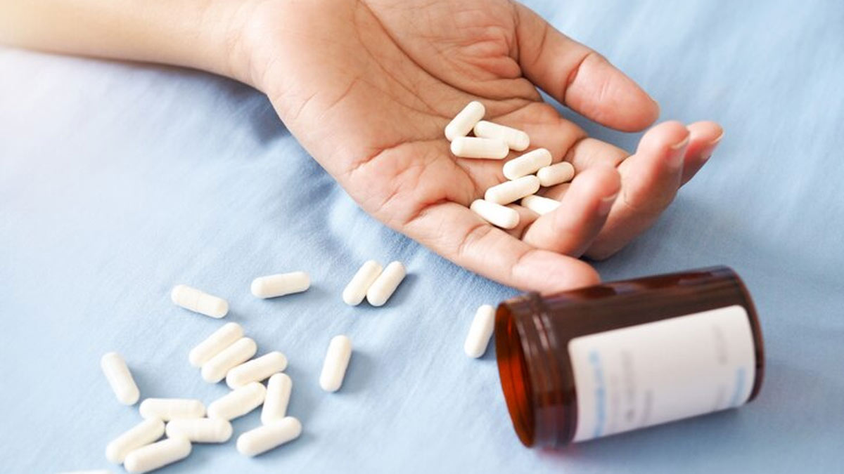 Teen Dies Due To Overdose Of Medicines For Menstrual Cramps! Should You Take Medicine Without Prescription?