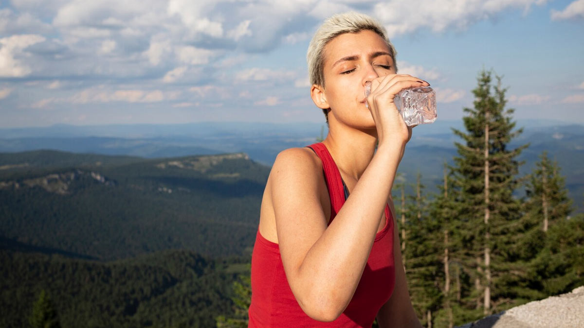 Do High Altitudes Cause Dehydration? Expert Answers