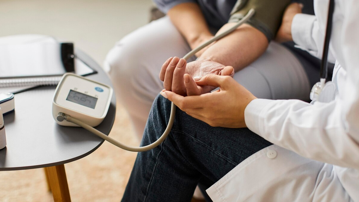 High Blood Pressure And Blurry Vision In Hindi