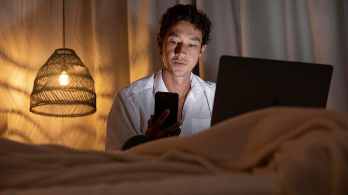 Sleeping Late Daily? Here's How Night Owls Can Manage Their Health Better