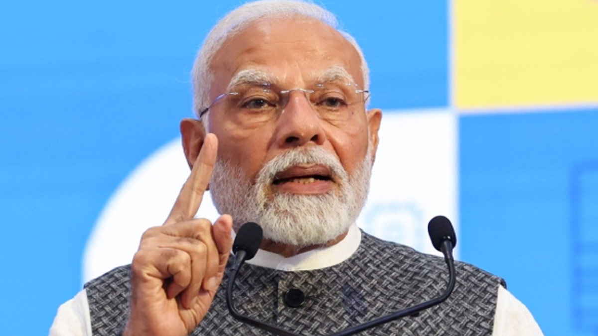 70+ उम्र वाले लोगों को मोदी सरकार का तोहफा, 5 लाख रुपये के मुफ्त इलाज की मिलेगी सुविधा